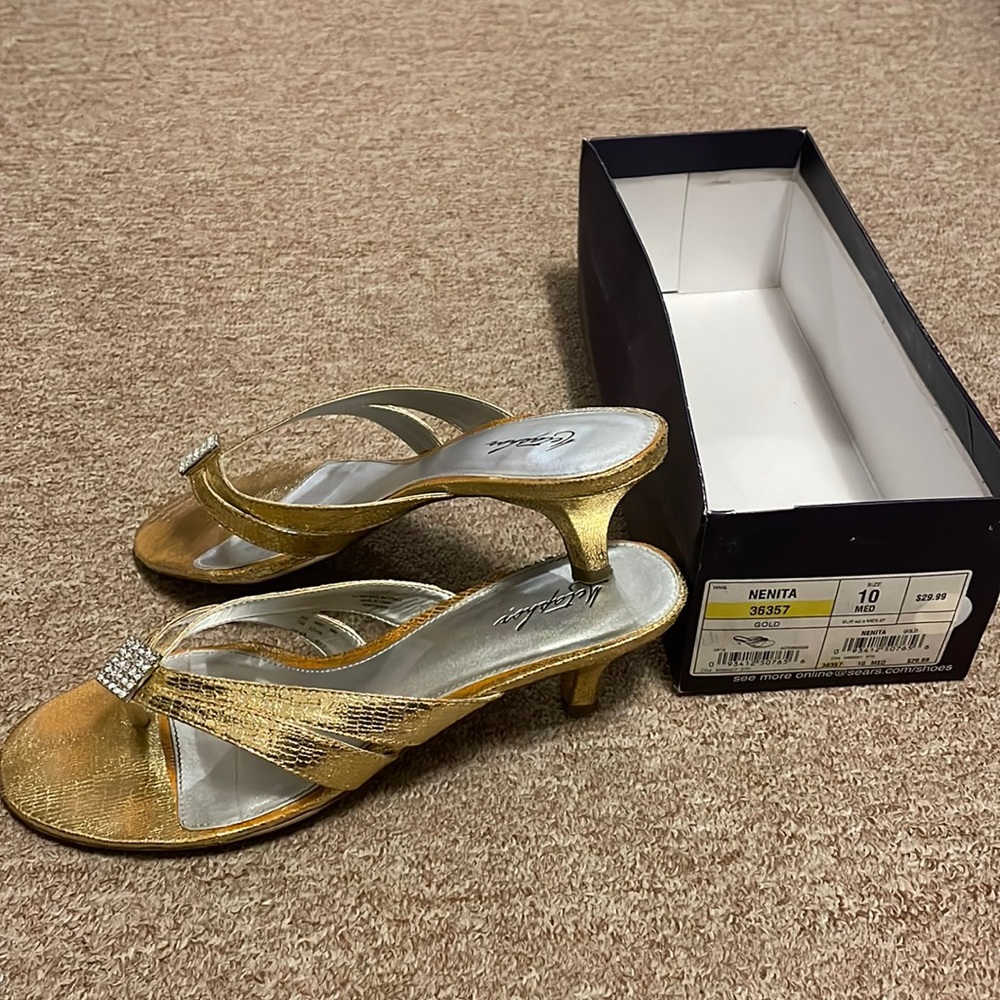 Metaphor Nenita Gold Heels Size 10